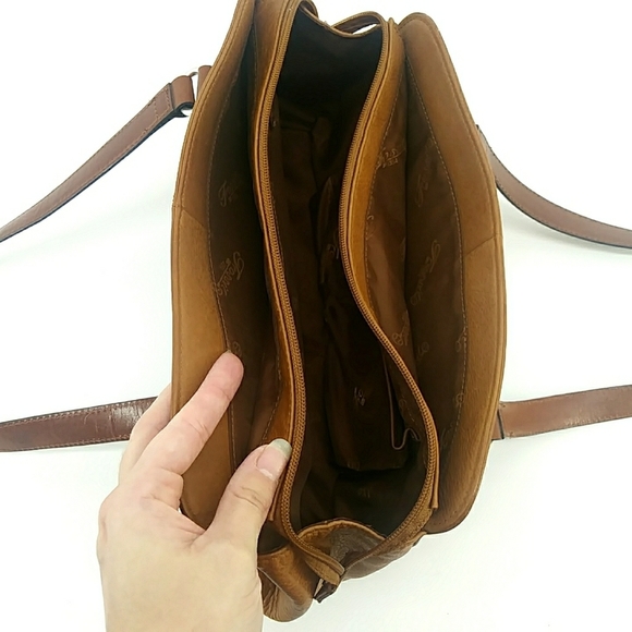 Vintage Fossil Genuine Leather Camel Shoulder Bag - Picture 11 of 14